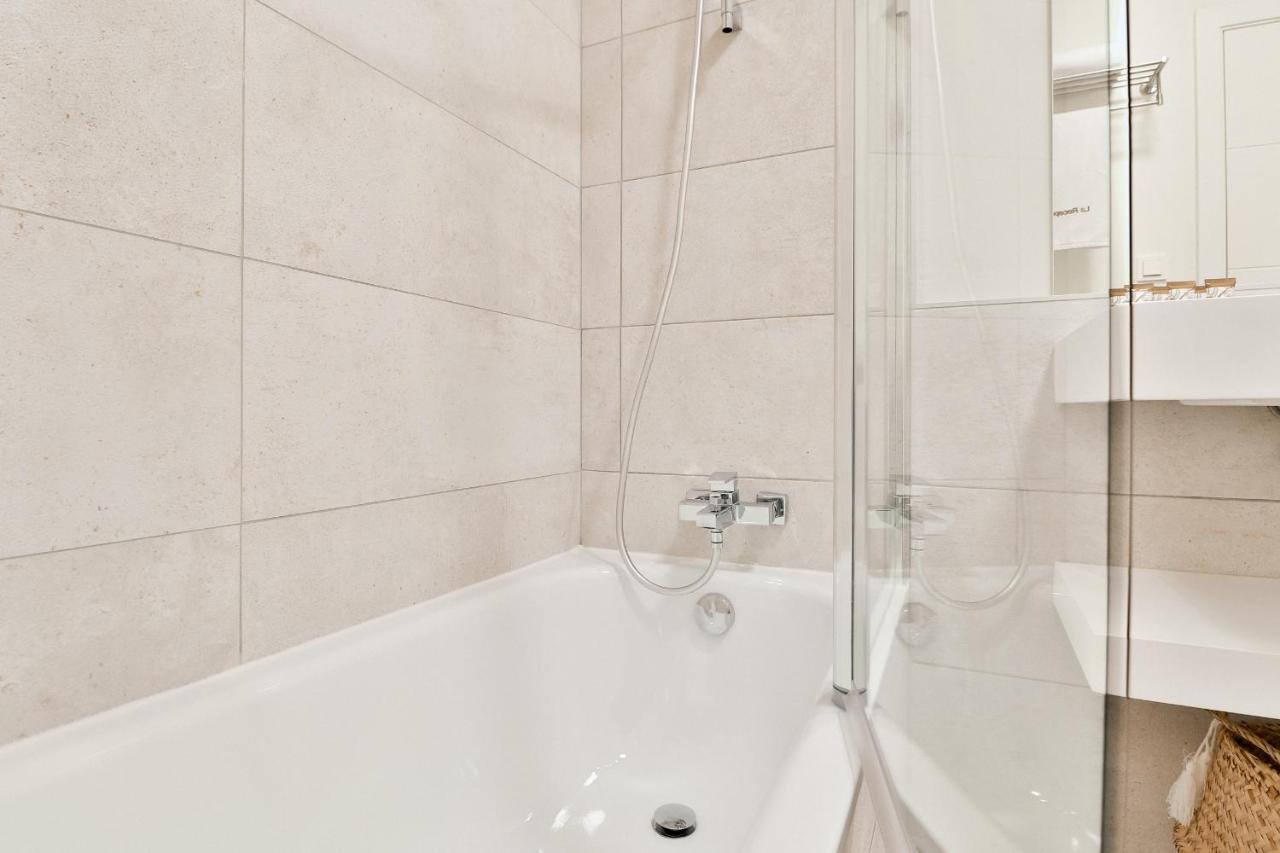 C74 - Marvelous 3 Bedroom Apartment In Historical Malaga Exterior photo