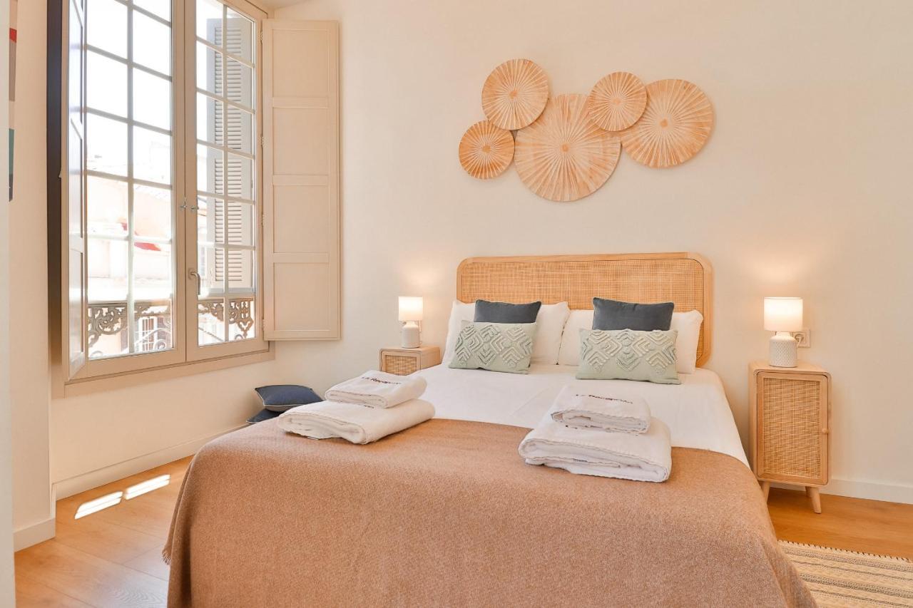 C74 - Marvelous 3 Bedroom Apartment In Historical Malaga Exterior photo